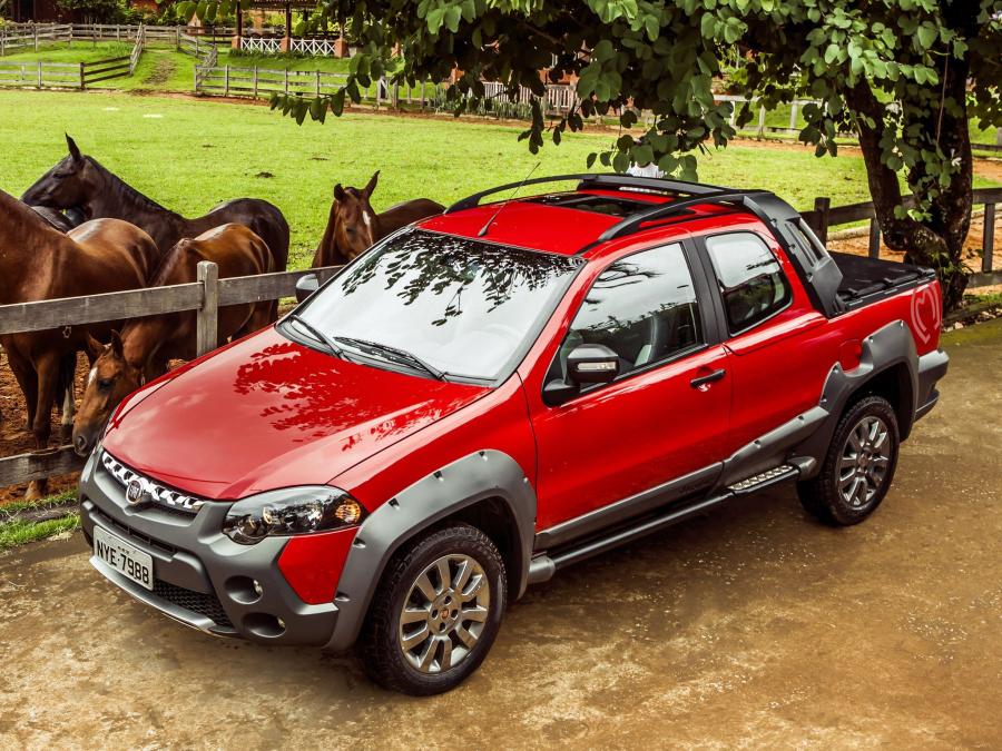 Fiat Strada Adventure CD Mangalarga Marchador '2013